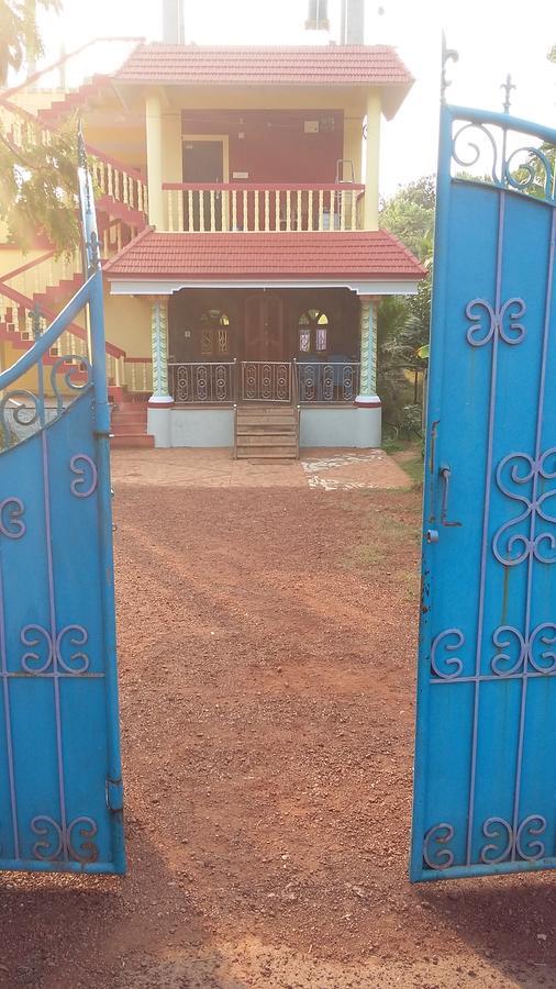 Hari Om Hotel Gokarna  Zewnętrze zdjęcie